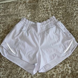 Lululemon Hotty Hot Short 2.5 inch; Size 4; Light purple